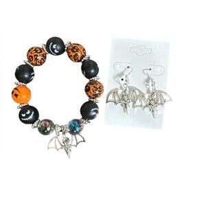 Handmade Halloween Bat Charm Bracelet & Earrings Set – Spooky Gothic Jewelry